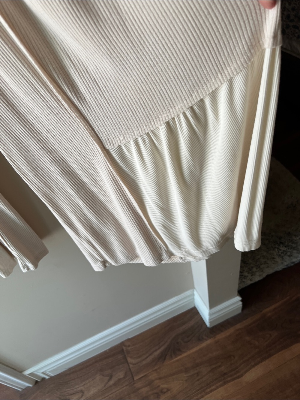 Women's Cream & Beige Wide-Leg Pull-On Pants - Picture 2 of 7